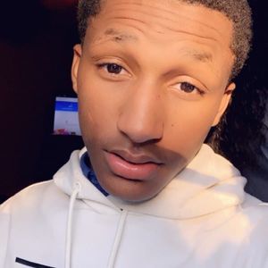 Meet your Posher, Corey